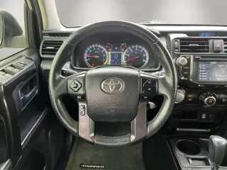 Toyota 4Runner 2016 4x4 SR5 4dr SUV