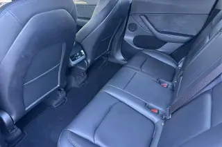 Tesla Model Y 2022 AWD Performance 4dr Crossover