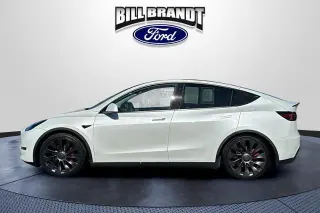 Tesla Model Y 2022 AWD Performance 4dr Crossover