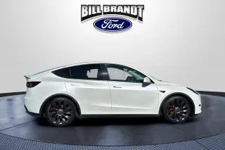 Tesla Model Y 2022 AWD Performance 4dr Crossover