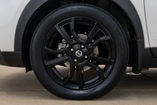 Nissan Kicks 2020 SR 4dr Crossover