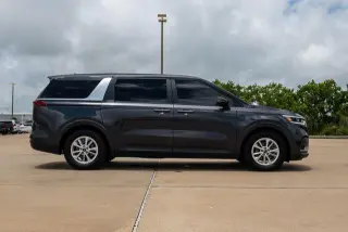 Kia Carnival 2023 LX 4dr Mini-Van