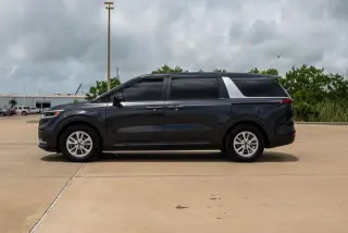 Kia Carnival 2023 LX 4dr Mini-Van