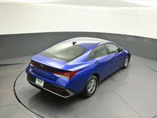 Hyundai ELANTRA 2025 SE 4dr Sedan