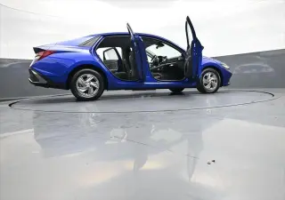 Hyundai ELANTRA 2025 SE 4dr Sedan