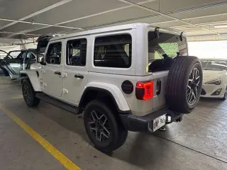 Jeep Wrangler 2024 4x4 Sahara 4dr SUV