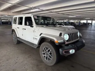 Jeep Wrangler 2024 4x4 Sahara 4dr SUV