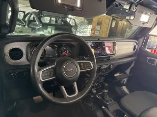 Jeep Wrangler 2024 4x4 Sahara 4dr SUV
