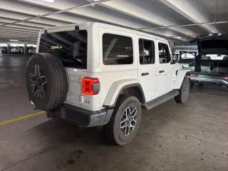 Jeep Wrangler 2024 4x4 Sahara 4dr SUV