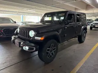 Jeep Wrangler 2025 4x4 Sahara 4dr SUV