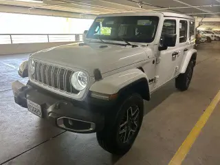 Jeep Wrangler 2025 4x4 Sahara 4dr SUV