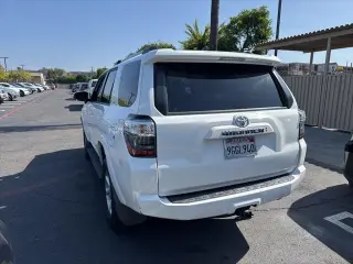 Toyota 4Runner 2022 4x4 SR5 4dr SUV