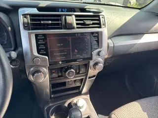 Toyota 4Runner 2022 4x4 SR5 4dr SUV