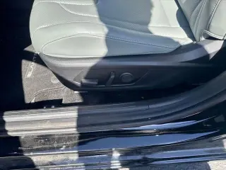 Hyundai ELANTRA Hybrid 2025 Limited 4dr Sedan