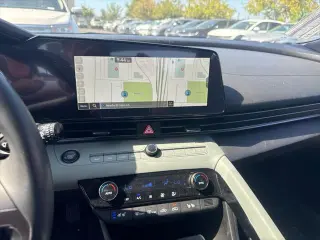 Hyundai ELANTRA Hybrid 2025 Limited 4dr Sedan