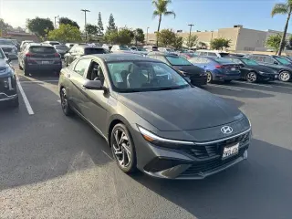 Hyundai ELANTRA 2025 Limited 4dr Sedan