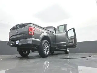 Ford F-150 2017 4x4 Lariat 4dr SuperCab 8 ft. LB