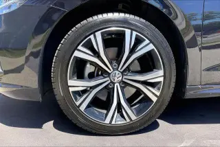 Volkswagen Passat 2022 SE 4dr Sedan