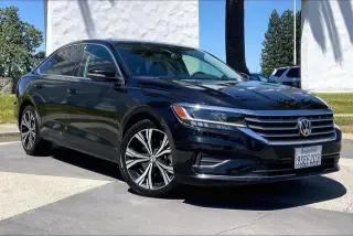 Volkswagen Passat 2022 SE 4dr Sedan