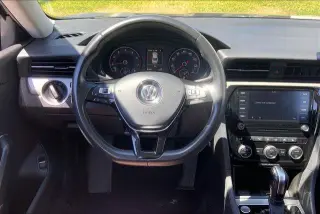 Volkswagen Passat 2022 SE 4dr Sedan