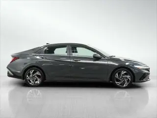 Hyundai ELANTRA Hybrid 2025 Limited 4dr Sedan