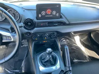 Mazda MX-5 Miata 2022 Sport 2dr Convertible 6M