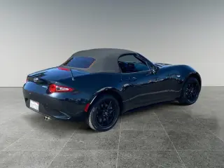 Mazda MX-5 Miata 2022 Sport 2dr Convertible 6M