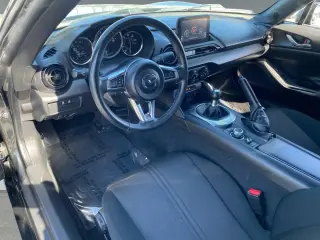 Mazda MX-5 Miata 2022 Sport 2dr Convertible 6M