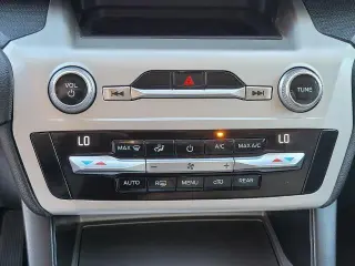 Ford Explorer 2021 AWD Base 4dr SUV