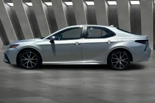 Toyota Camry Hybrid 2024 SE 4dr Sedan