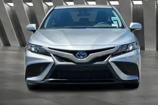 Toyota Camry Hybrid 2024 SE 4dr Sedan