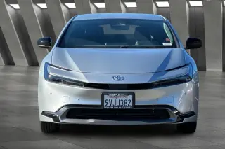 Toyota Prius 2025 XLE 4dr Hatchback