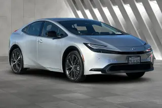 Toyota Prius 2025 XLE 4dr Hatchback