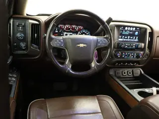 Chevrolet Silverado 1500 2017 4x4 High Country 4dr Crew Cab 5.8 ft. SB