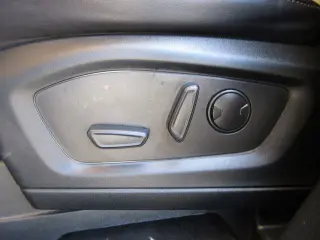 Ford Explorer 2023 AWD XLT 4dr SUV