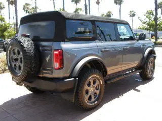 Ford Bronco 2022 4x4 Base 4dr SUV