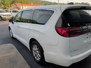 Chrysler Pacifica 2023 Touring L 4dr Mini-Van