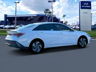 Hyundai ELANTRA 2025 SEL Sport 4dr Sedan