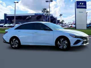 Hyundai ELANTRA 2025 SEL Sport 4dr Sedan