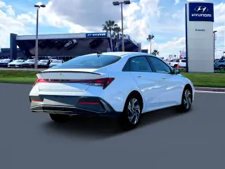 Hyundai ELANTRA 2025 SEL Sport 4dr Sedan