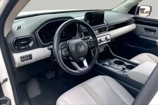 Honda Pilot 2023 EX-L 4dr SUV w/Rear Captain's Chairs