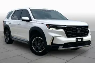 Honda Pilot 2023 EX-L 4dr SUV w/Rear Captain's Chairs