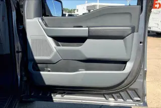 Ford F-150 2023 4x2 Platinum 4dr SuperCrew 6.5 ft. SB