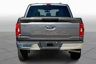 Ford F-150 2023 4x2 Platinum 4dr SuperCrew 6.5 ft. SB