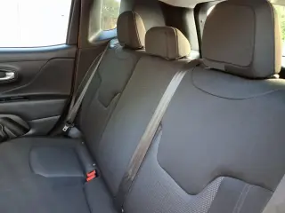 Jeep Renegade 2023 4x4 Latitude 4dr SUV