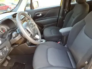 Jeep Renegade 2023 4x4 Latitude 4dr SUV