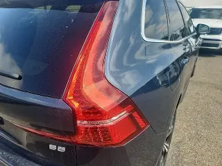 Volvo XC60 2022 B5 Momentum 4dr SUV