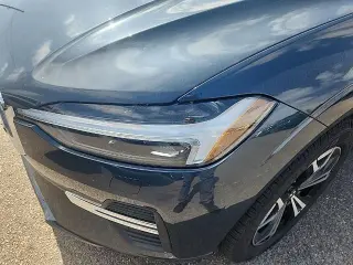 Volvo XC60 2022 B5 Momentum 4dr SUV