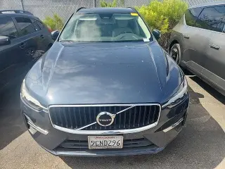 Volvo XC60 2022 B5 Momentum 4dr SUV