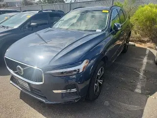 Volvo XC60 2022 B5 Momentum 4dr SUV